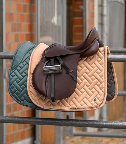 "Turin" nyeregalátét