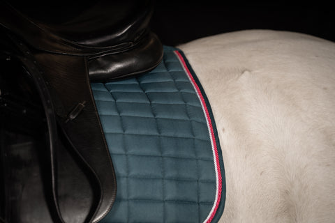 "Manchester" nyeregalátét