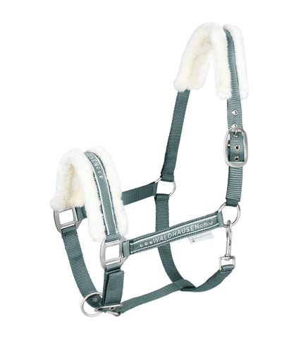 "Elegant" szőrmés kötőfék