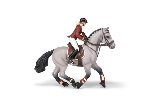 "Titan" mén ugróló női lovassal