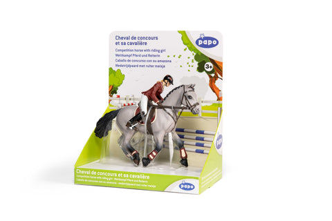 "Titan" mén ugróló női lovassal