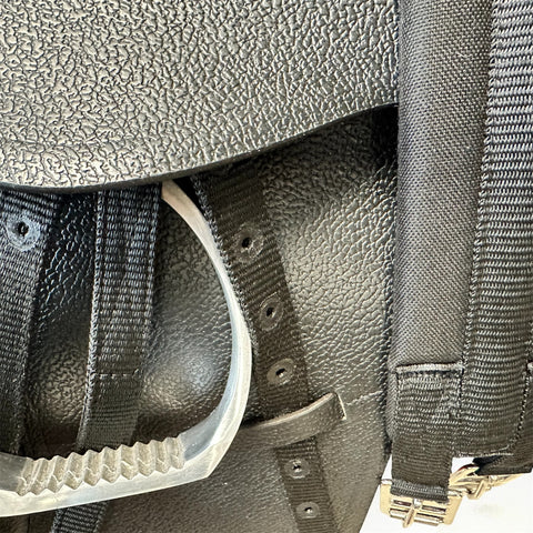 Júlia bőrnyereg-szett kispóniknak, ajándék kötőfékkel